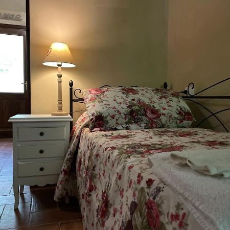 Bed and Breakfast Le Farine Del Maestro Barete Esterno foto