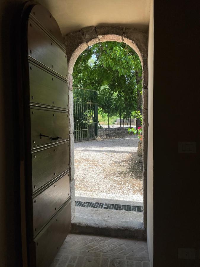 Bed and Breakfast Le Farine Del Maestro Barete Esterno foto