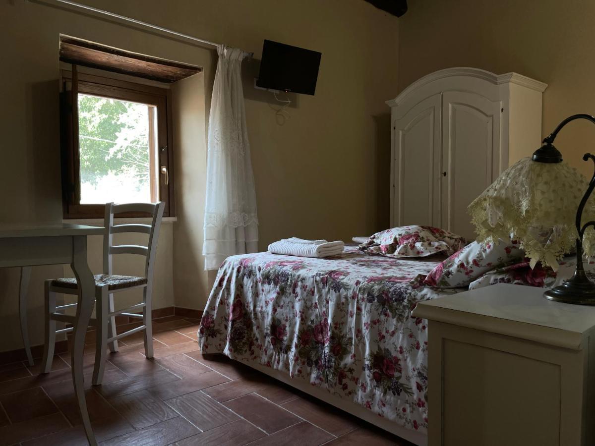 Bed and Breakfast Le Farine Del Maestro Barete Esterno foto