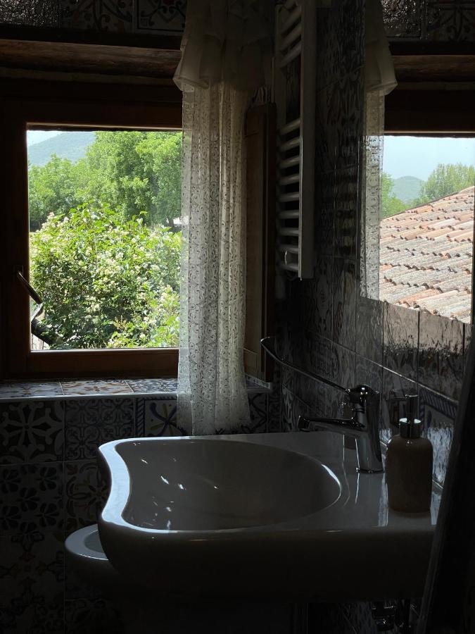 Bed and Breakfast Le Farine Del Maestro Barete Esterno foto