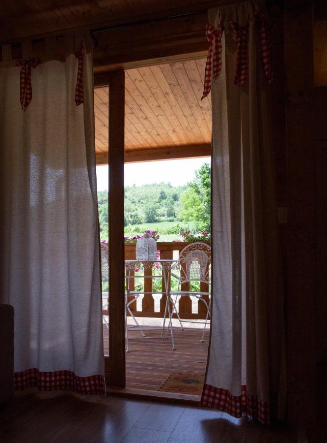Bed and Breakfast Le Farine Del Maestro Barete Esterno foto