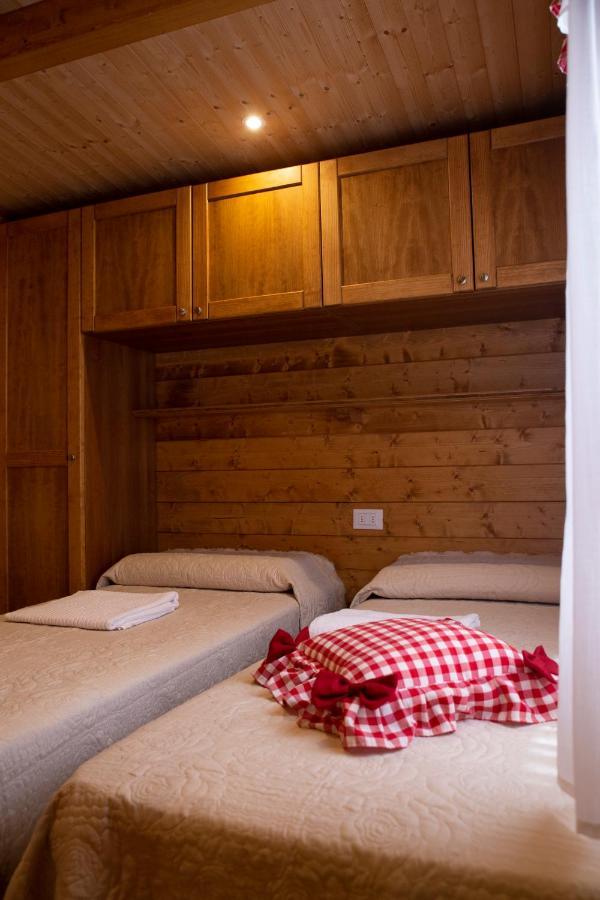 Bed and Breakfast Le Farine Del Maestro Barete Esterno foto
